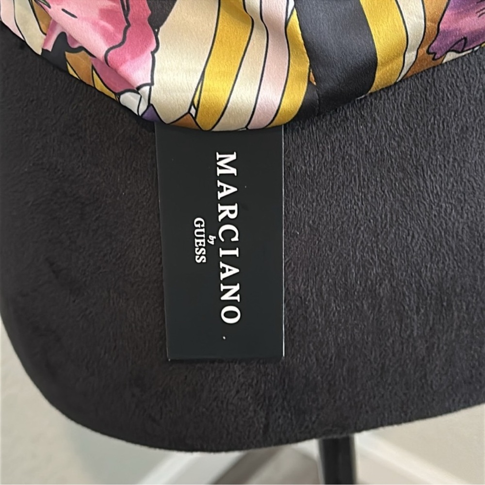 Guess by Marciano Morning Glory Scarf Halter Top - Picture 5 of 8